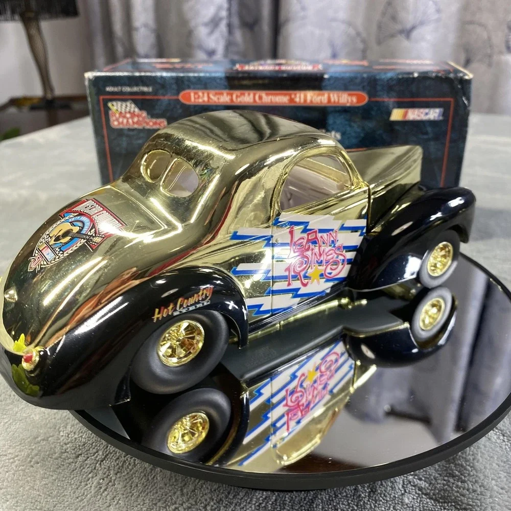 Vintage Racing Champions 1:24 Gold Chrome '41 Ford Willys LeAnn Rimes Nascar